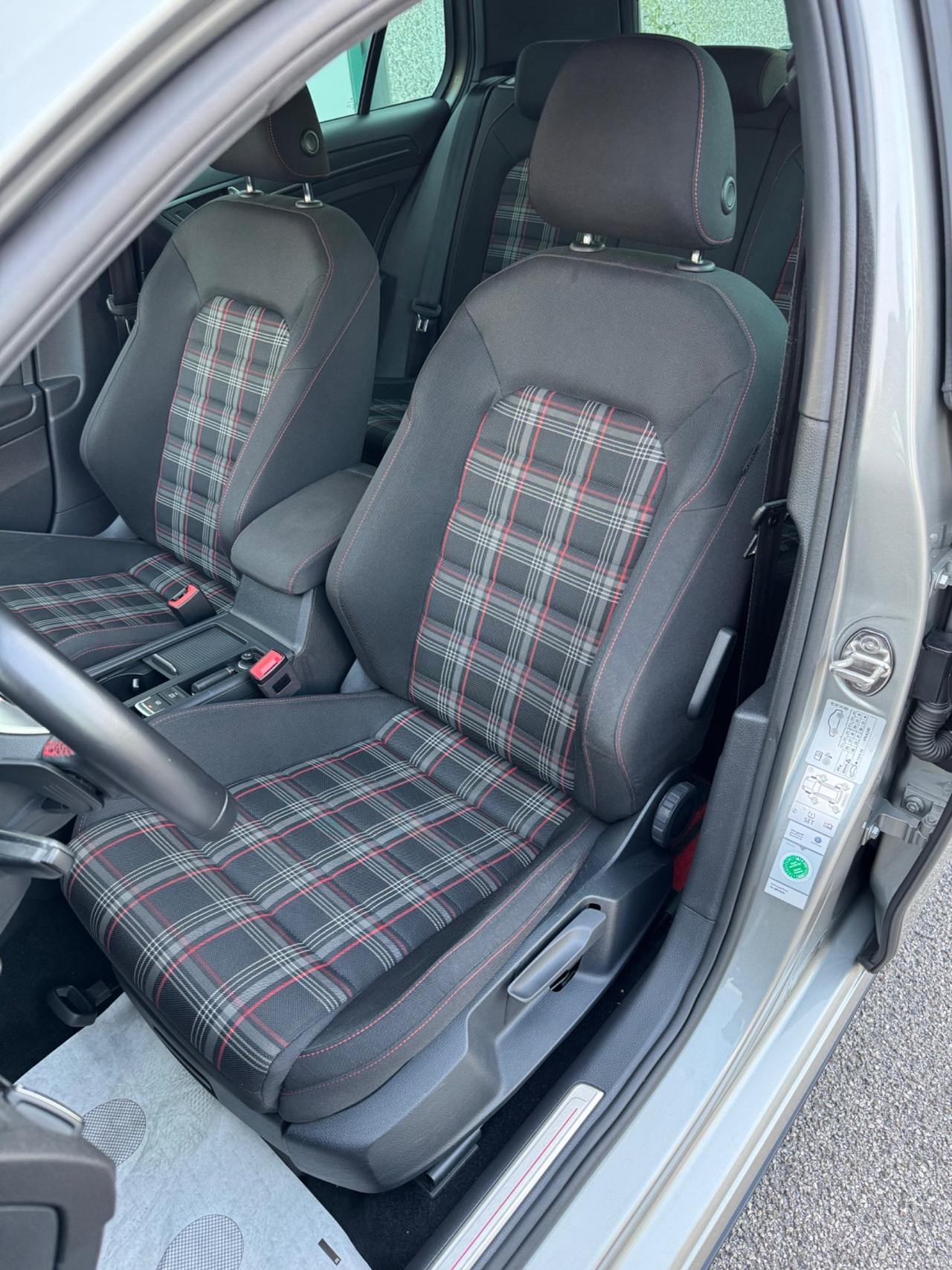 Volkswagen Golf GTI Golf GTI Performance 2.0 TSI DSG 5p. BlueMotion Technology
