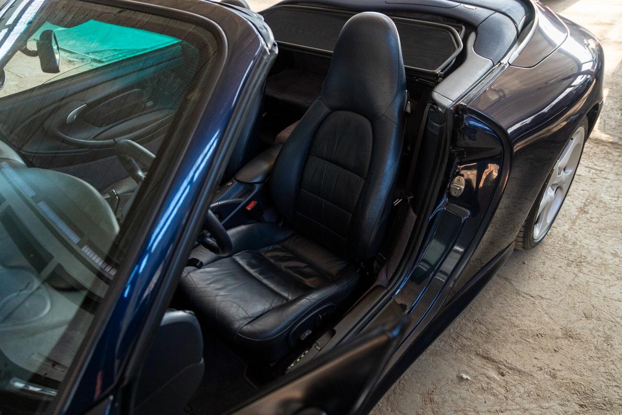 Porsche 911 Carrera 4S cat Cabriolet