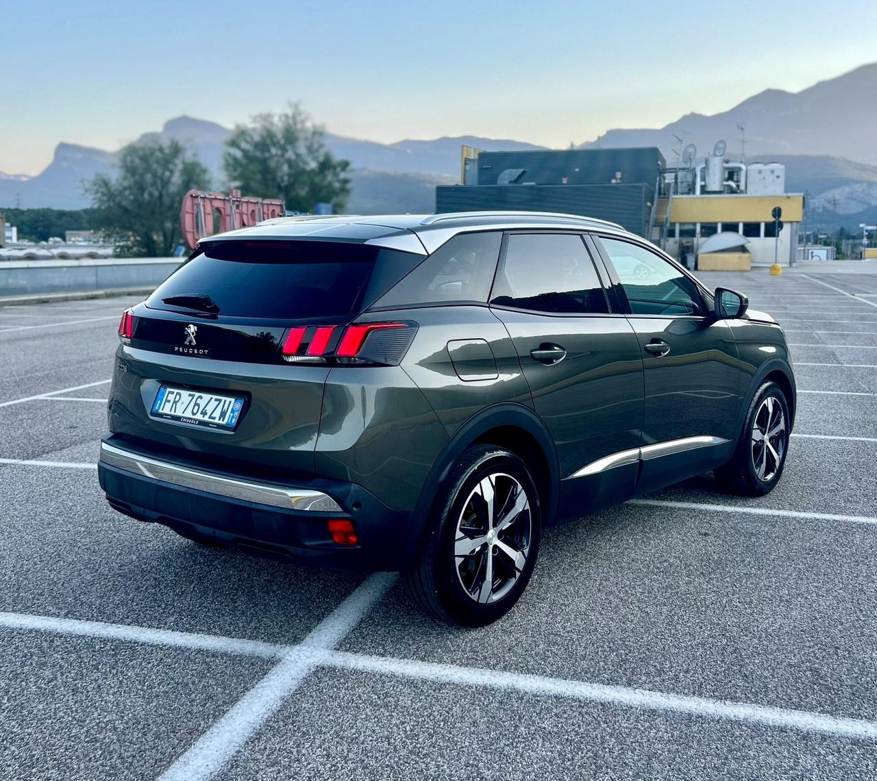 Peugeot 3008 BlueHDi S&S Allure 117.000km 2018