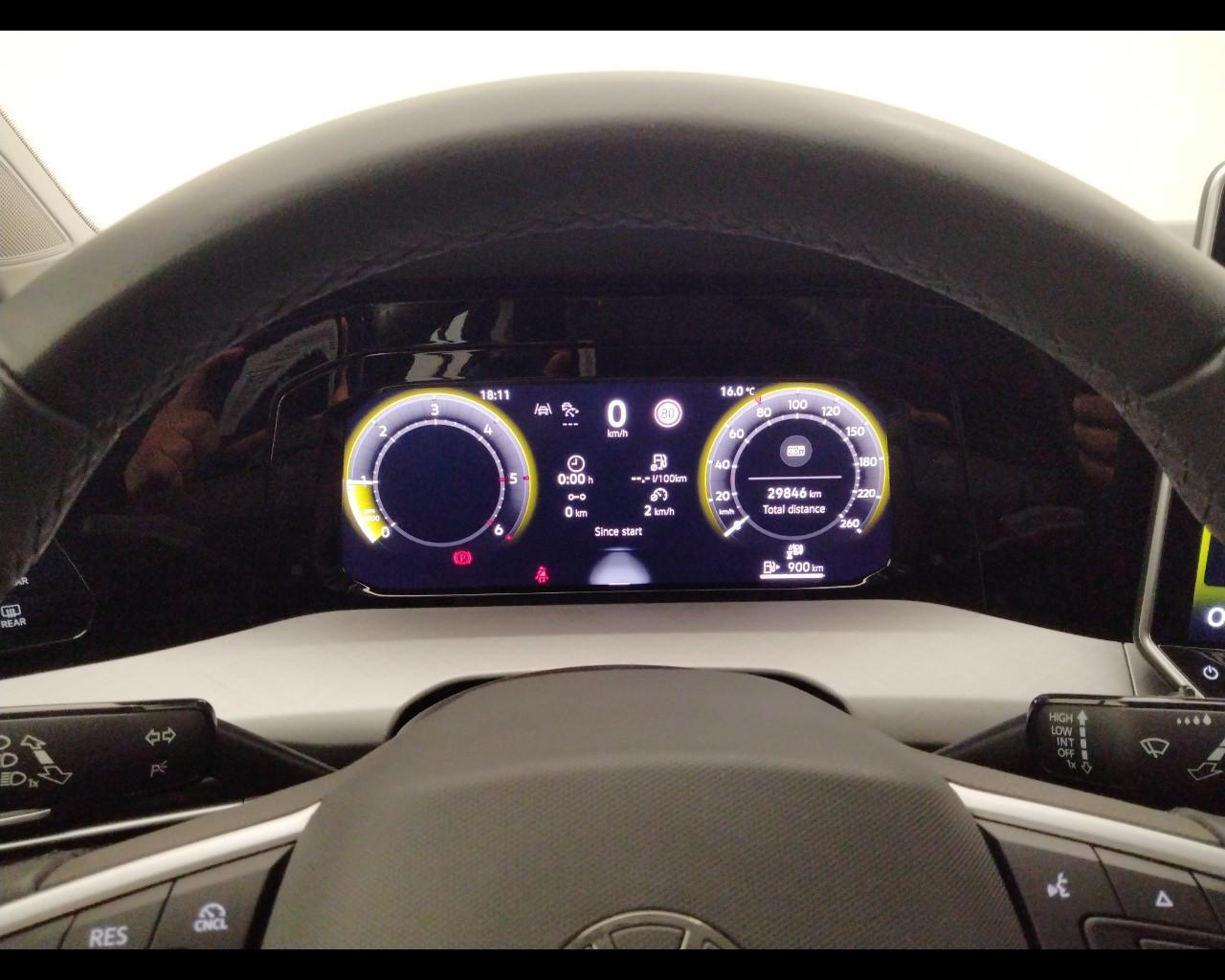 VOLKSWAGEN Golf VIII 2024 - Golf 2.0 tdi Life 115cv