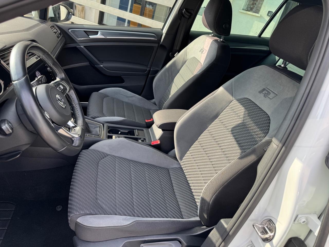 Vw Golf 2.0 TDI - R.LINE - FARI LED - 2019