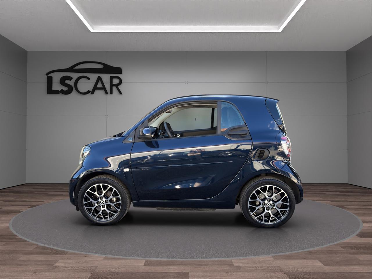 Smart fortwo EQ Passion - Unipro - Promo finanziamento - Cerchi in lega - Fari FULL LED - Tetto - Schermo