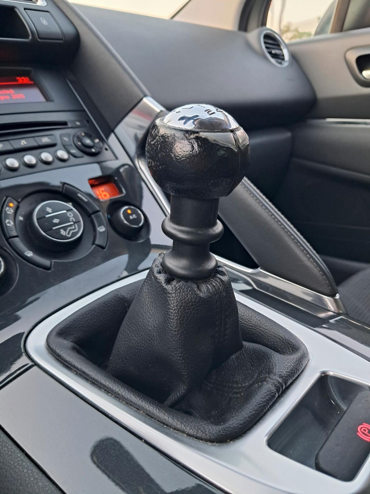 Peugeot 3008 1.6 HDi 112CV Allure*CLIMA*CERCHI