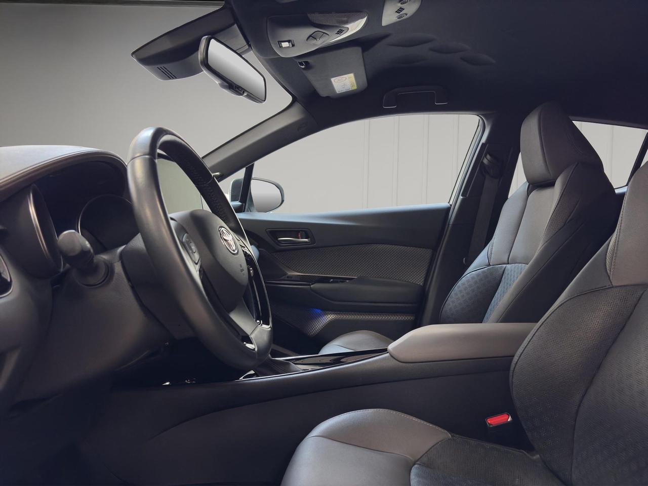 Toyota C-HR 1.8h Lounge e-cvt