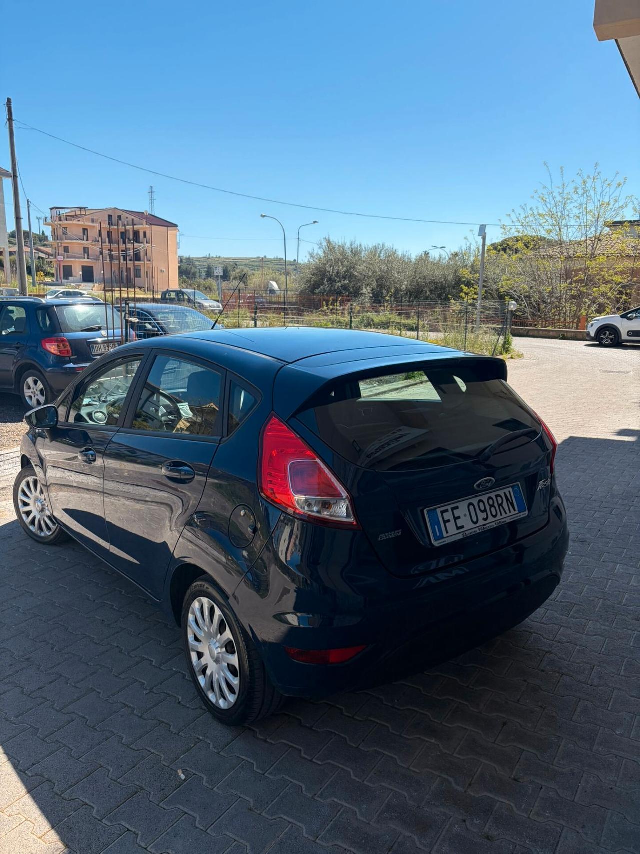 Ford Fiesta 1.5 TDCi 75CV 5 porte Titanium