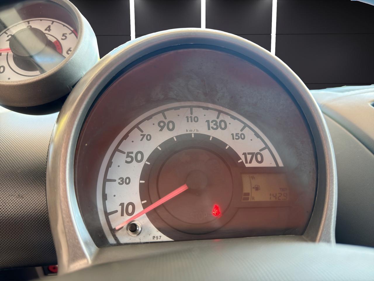 Peugeot 107 1.4 HDi 5p. Plaisir