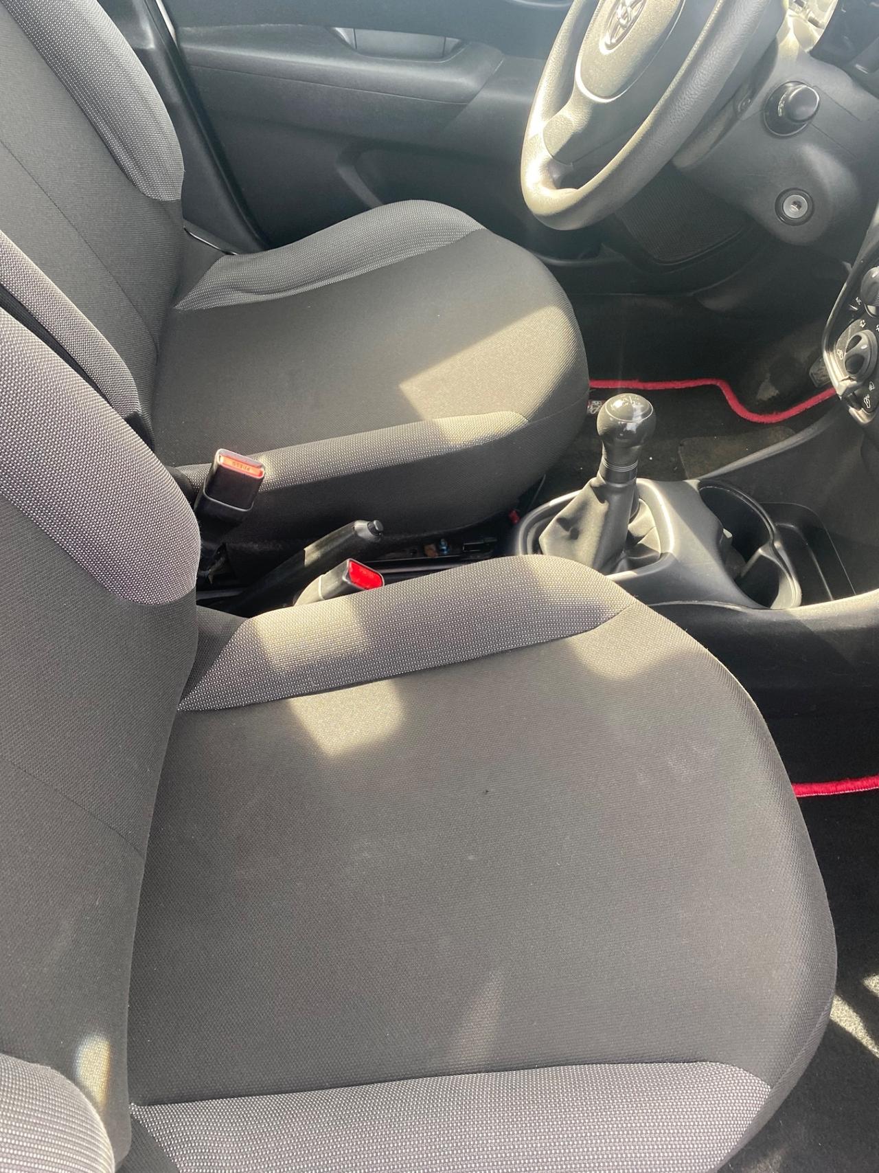 Toyota Aygo 1.0 VVT-i 69 CV 5 porte x-clusiv