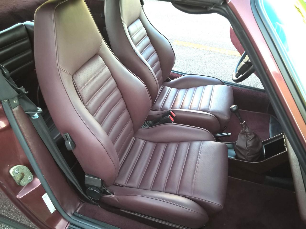 Porsche 911 Carrera 3.2 Cabriolet