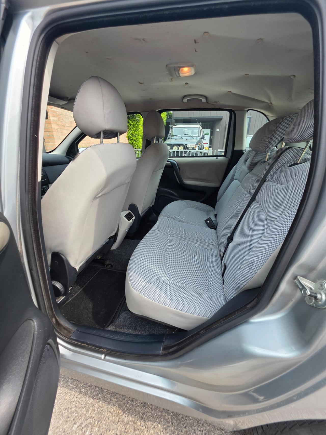Fiat Stilo Dynamic 1.6 benzină neopatentati