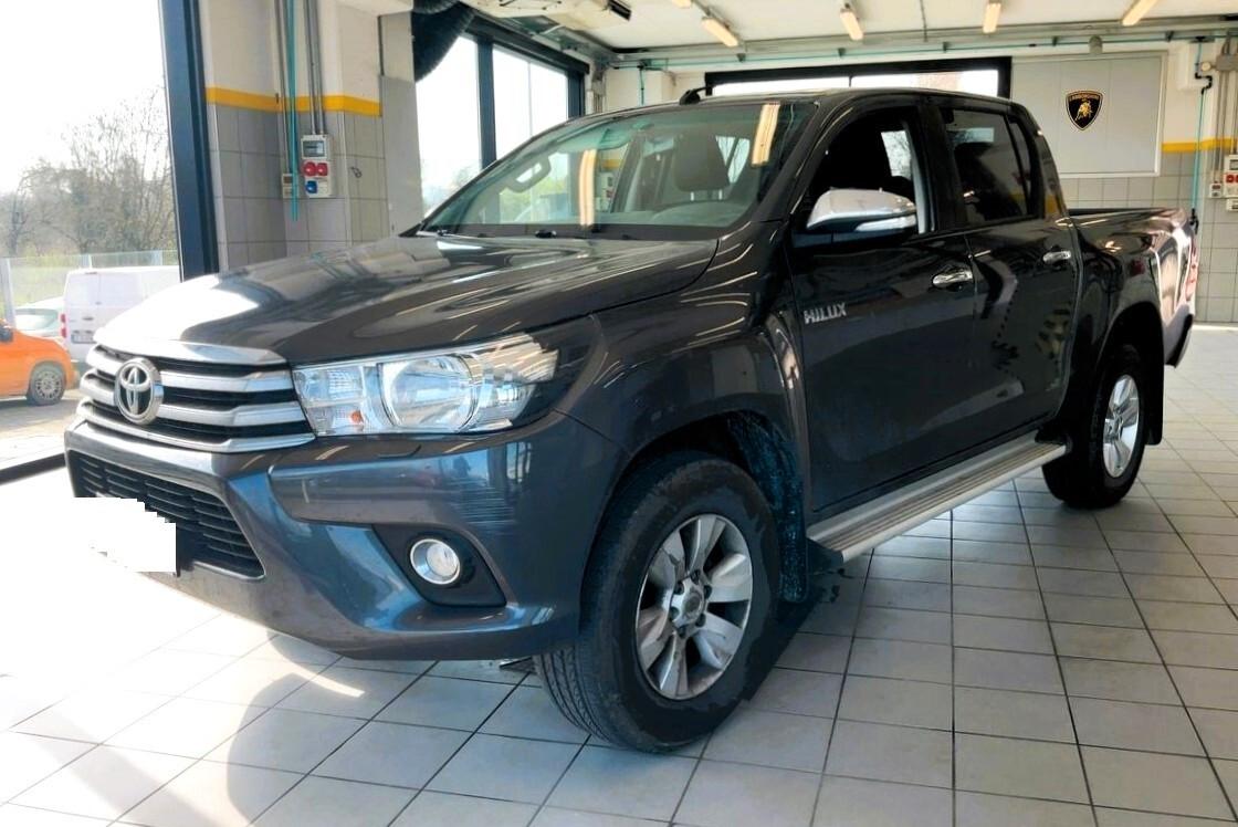 Toyota Hilux 2.4 D-4D 4WD 4 porte Double Cab Lounge