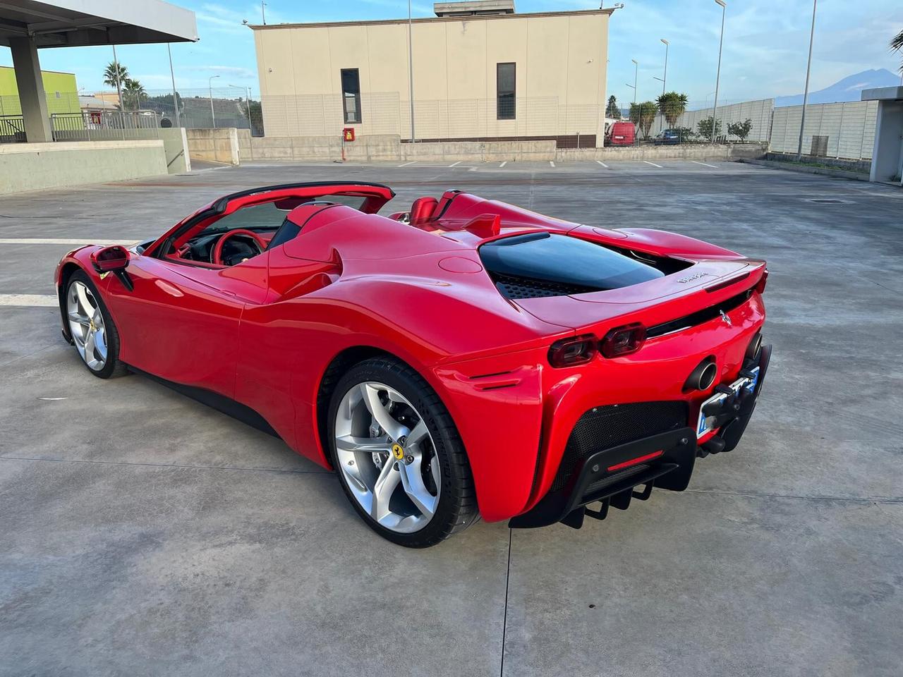 Ferrari SF90 Spider