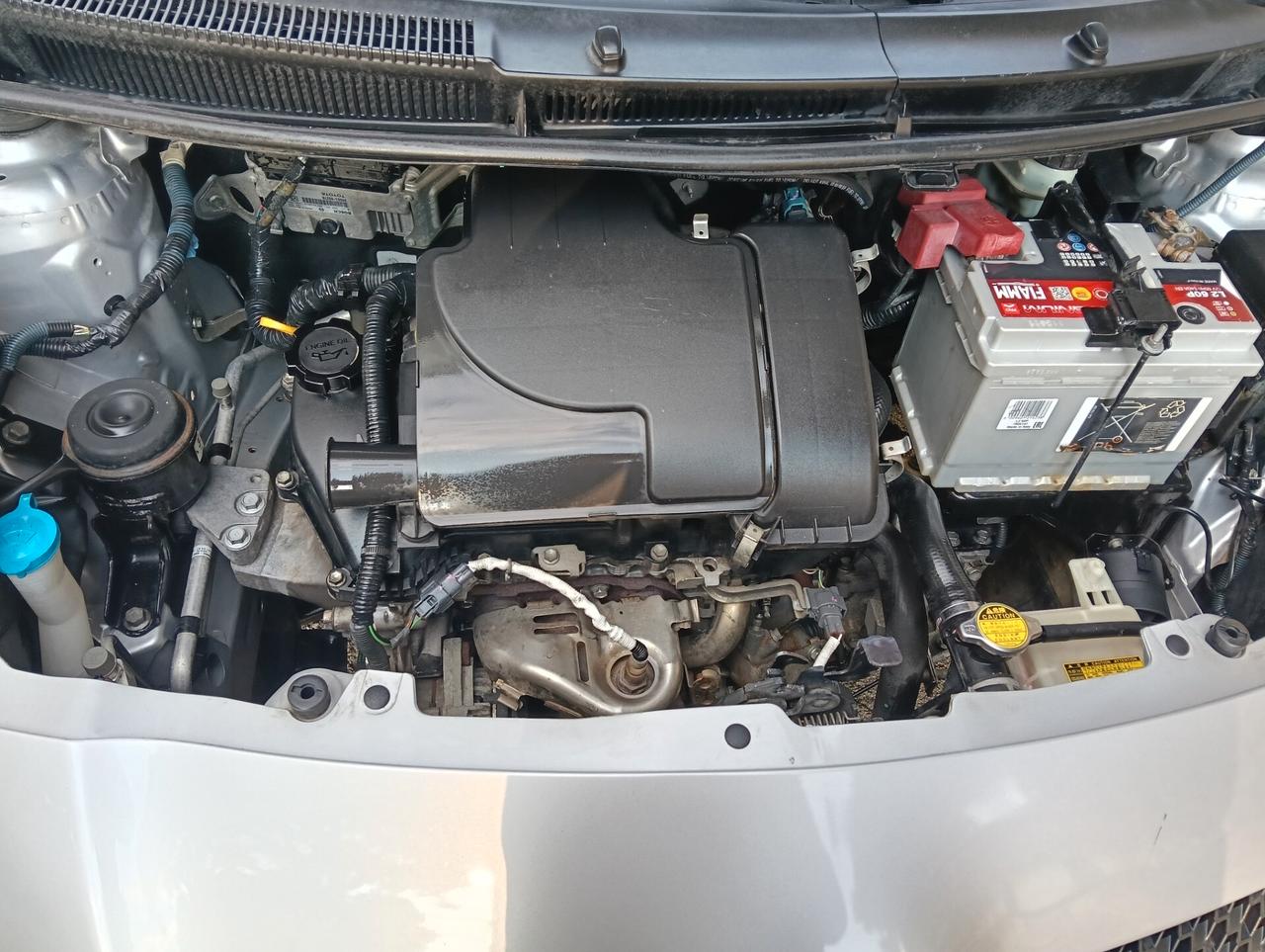 Toyota Yaris 1.0 5 porte Sol Uniprop. Full. da esposizione EURO 5