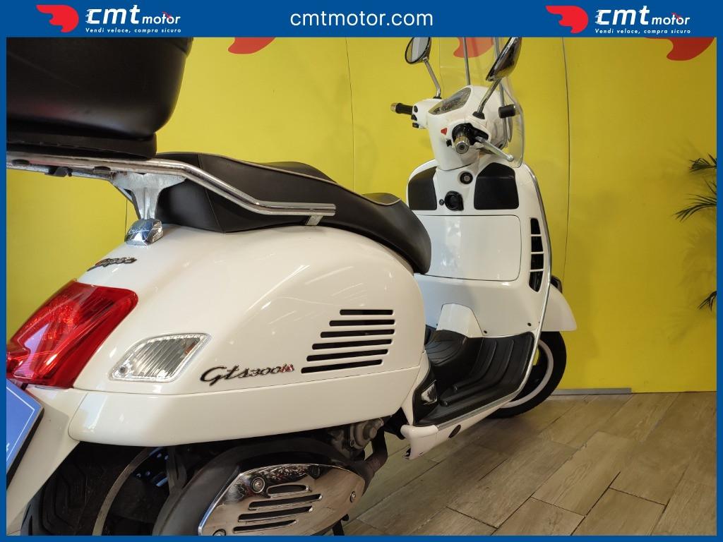 Vespa GTS 300 - 2011