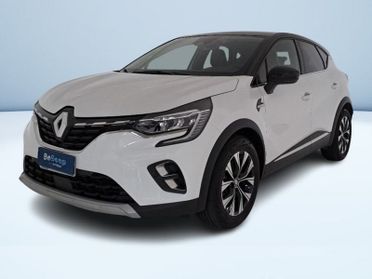 Renault Captur 1.6 E-TECH HYBRID TECHNO FAST TRACK 145CV A