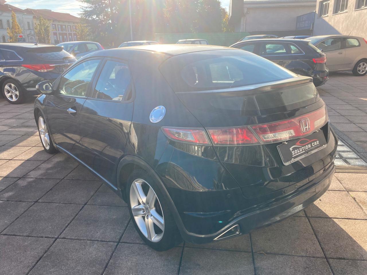 Honda Civic 2.2 i-CTDi 5p. Elegance DPF