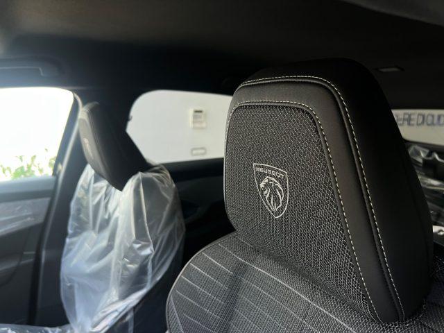 PEUGEOT 3008 Hybrid 145 e-DCS6 GT da?379,00 mensili