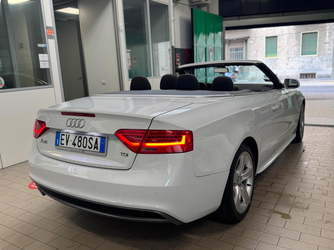 Audi A5 Cabrio 2.0 TDI 177 CV S Line S-Line