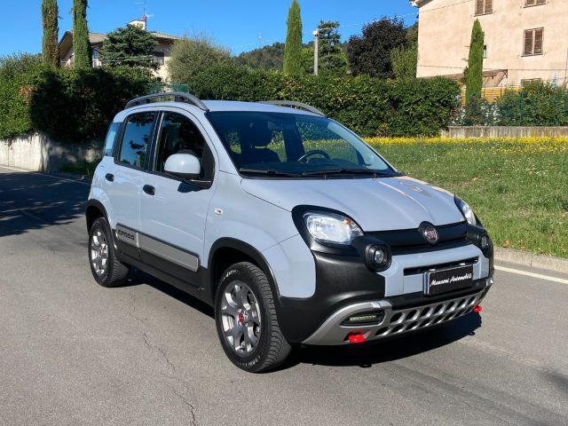 FIAT Panda CROSS 0.9 TwinAir Turbo S&S 4x4 5 POSTI
