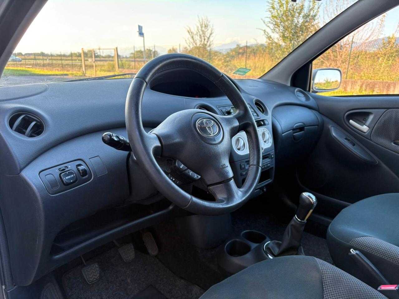 Toyota Yaris 1.3 87cv NEOPATENTATI