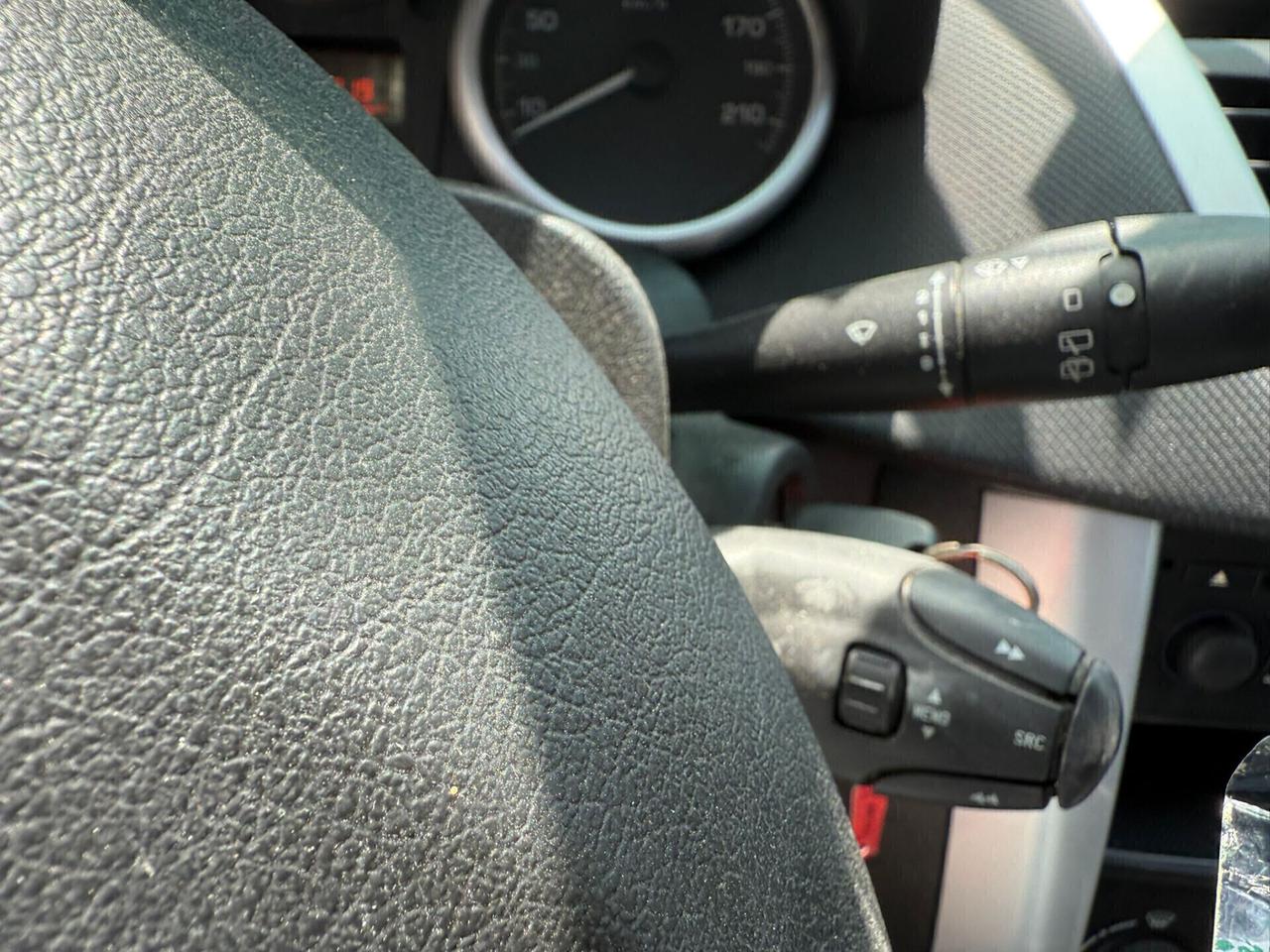 Peugeot 207 Plus 1.4 HDi 70CV 5 porte
