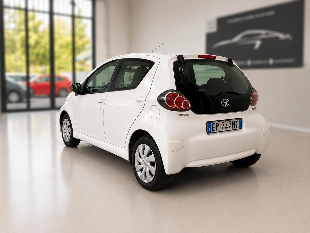 Toyota Aygo 1.0 12V VVT-i 5 porte Active Connect