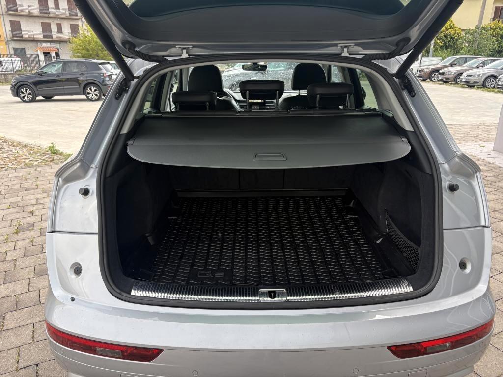 Audi Q5 2.0 TDI 190 CV quattro S tronic Business Sport