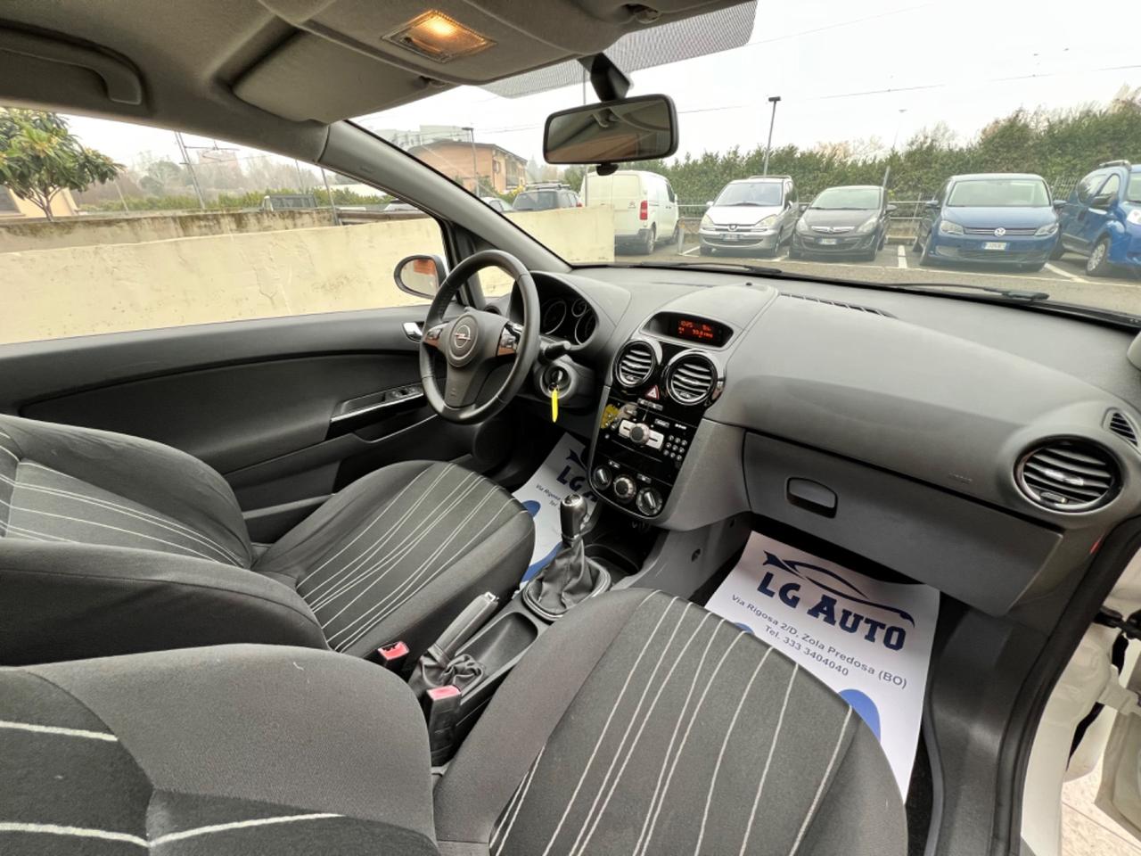 Opel Corsa 1.2 3 porte Edition