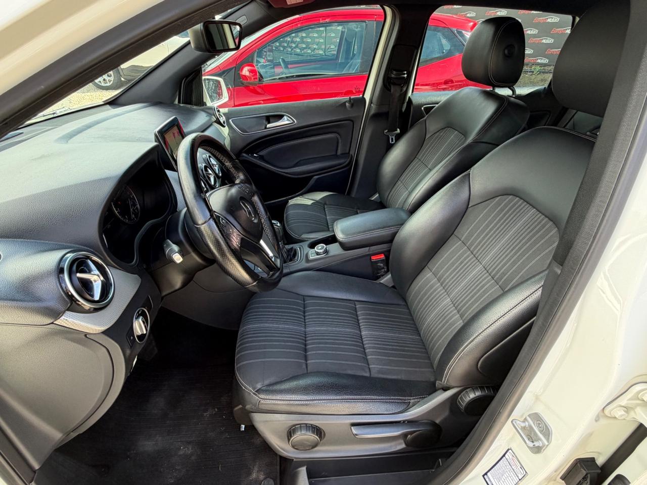 Mercedes-benz B 180 CDI BlueEFFICIENCY Premium