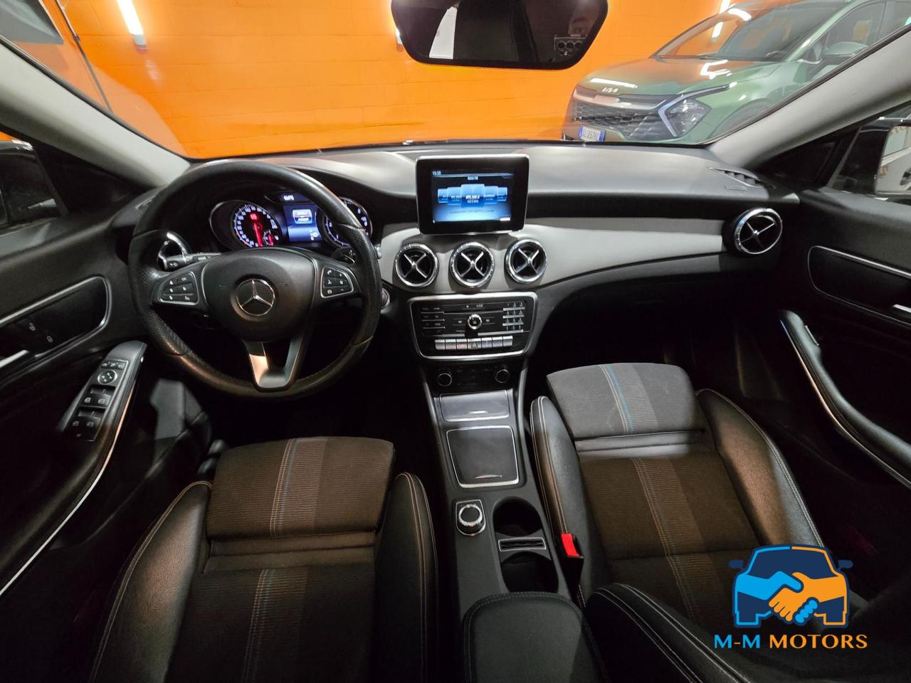 MERCEDES-BENZ CLA 200D PROMMO