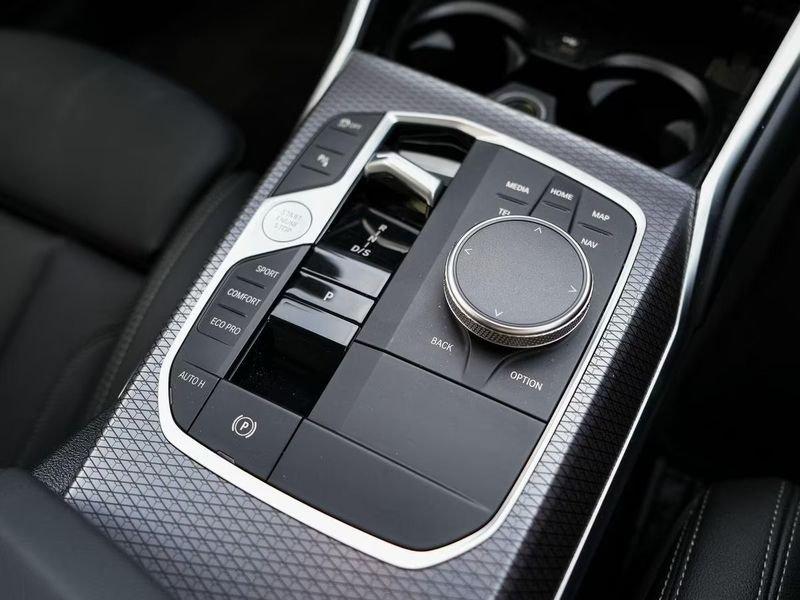 BMW Serie 3 320d 48V MSport Touring auto Tetto Gancio Pelle Full LED
