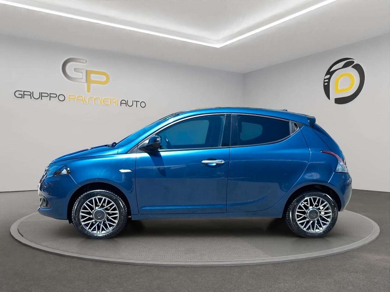 Lancia Ypsilon 1.0 FireFly 5 porte S&S Hybrid Gold