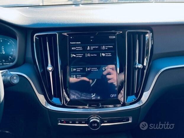 VOLVO V60 D3 Geartronic COCKPIT- CARPLAY