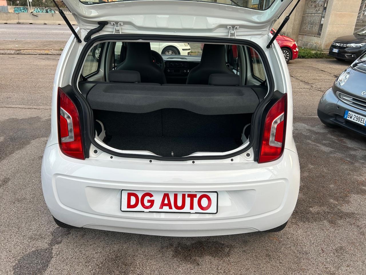 Volkswagen Up 1.0 benzina 75 cavalli 2012