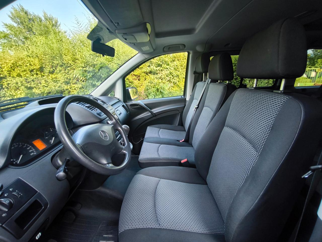 MERCEDES VITO 2,2 DCI- 5 POSTI-KM 140000-2015