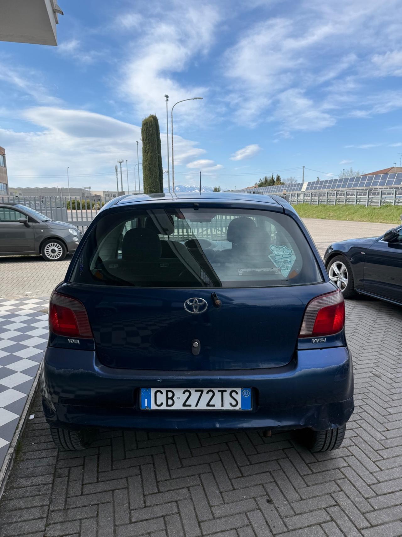 Toyota Yaris 1.0i 16V cat 3 porte Sol