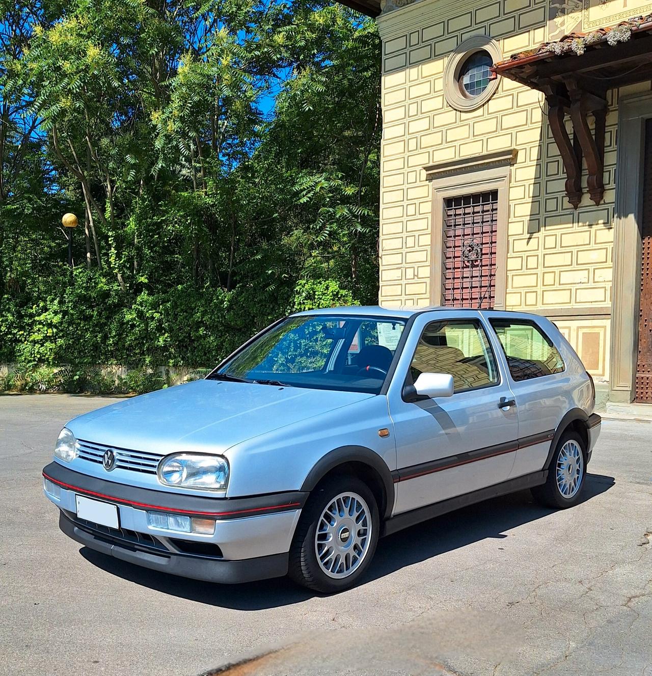 Volkswagen Golf 1.6 GT Special - Unico Propr.
