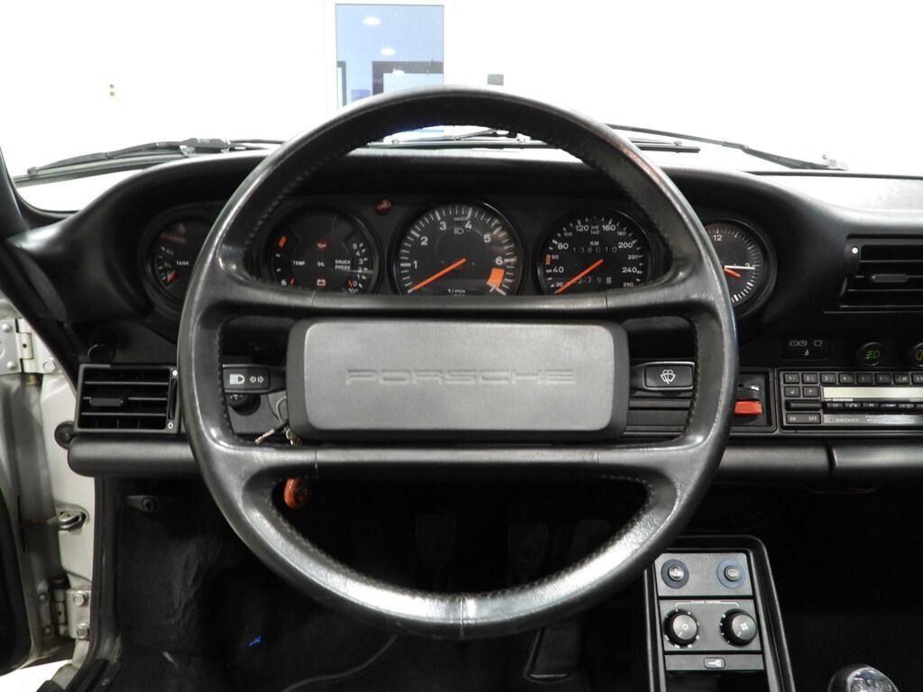 Porsche 911 Cabrio 3.2 Carrera