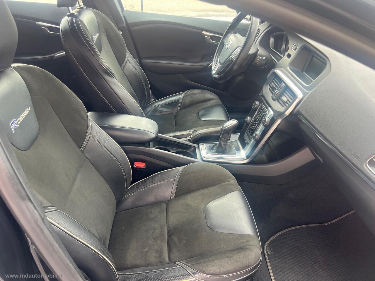VOLVO V40 D2 1.6 R-design CERCHI 18