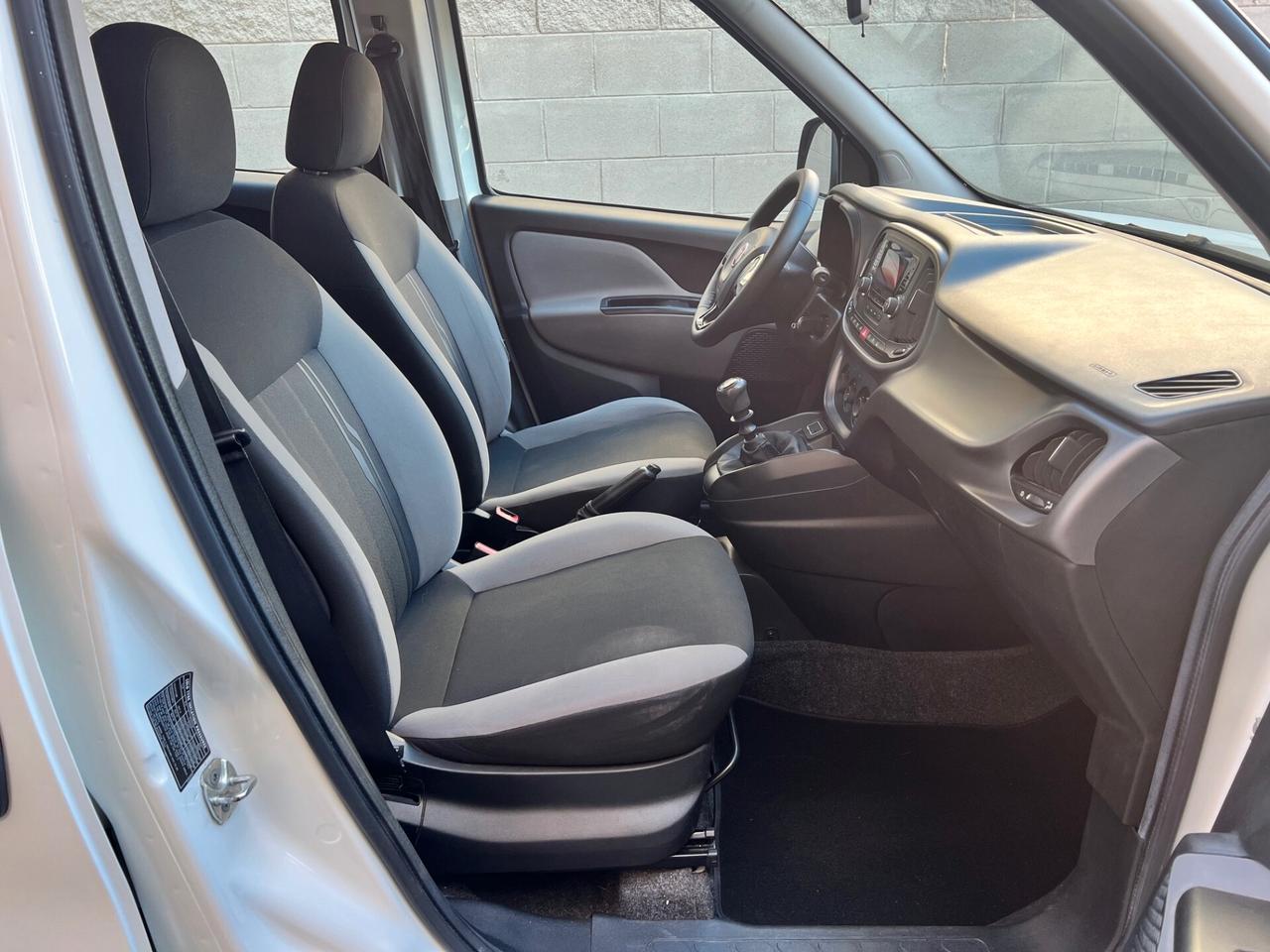 Fiat Doblo 1.6 mjt 16v POP STAR 120cv AUTOVETTURA CLIMA/TEL.