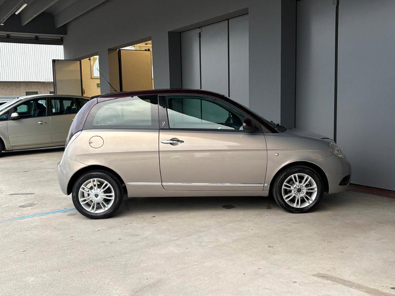 Lancia Ypsilon 3 Porte Ypsilon 1.2 8v Platino