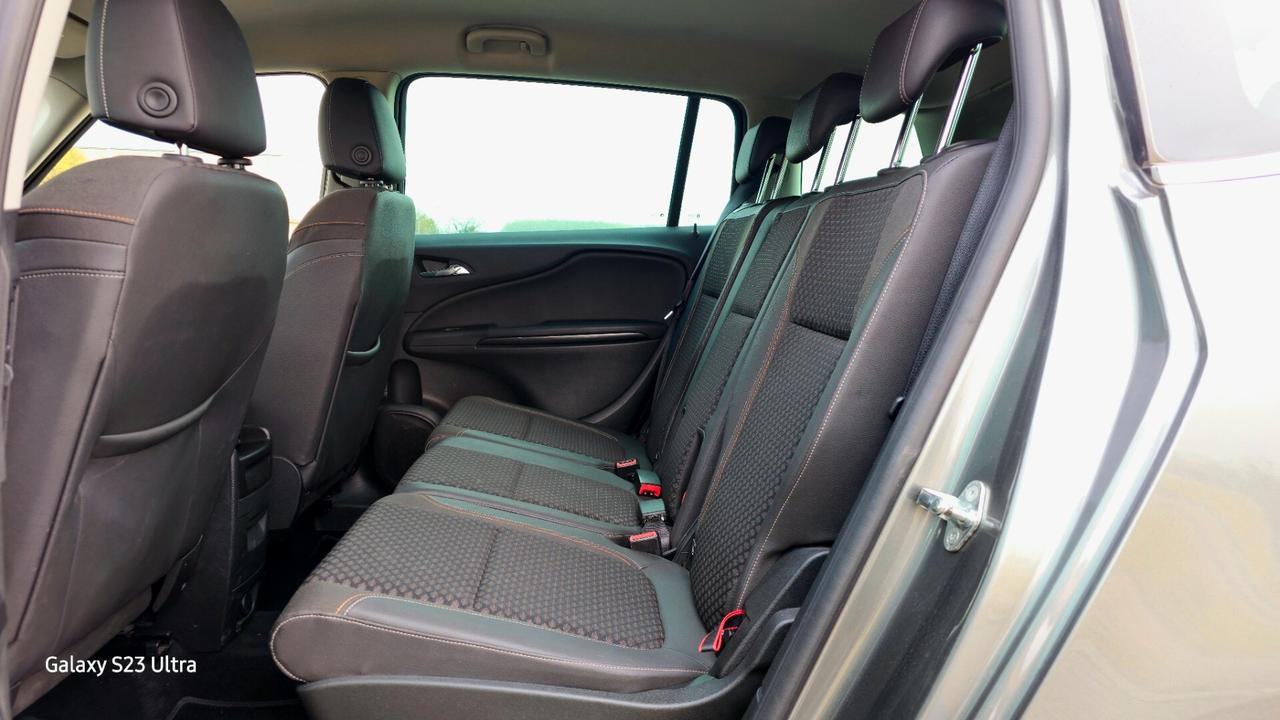 Opel Zafira 1.6 euro 6 full optional 7 posti garantita 12 mesi
