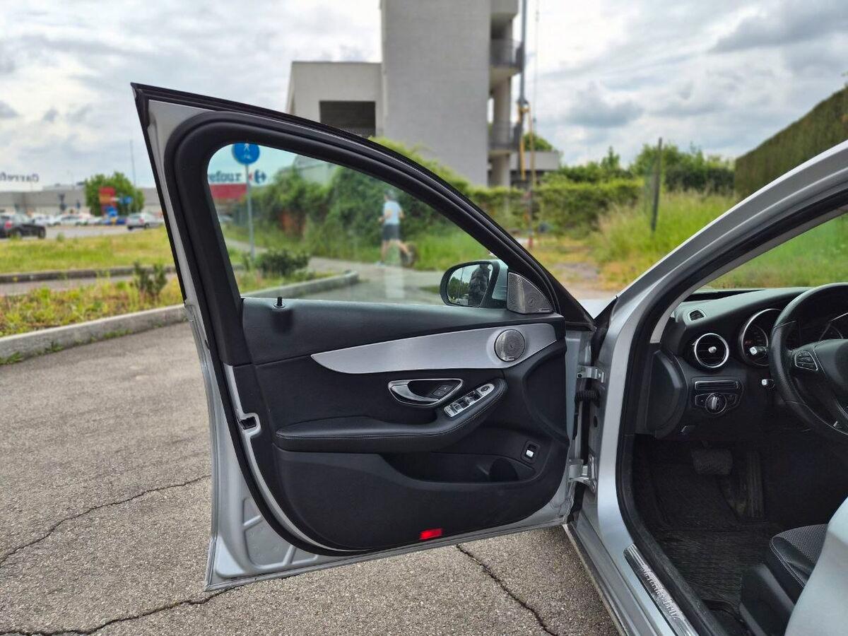 Mercedes Classe C 220 d Exclusive 4matic auto 9m