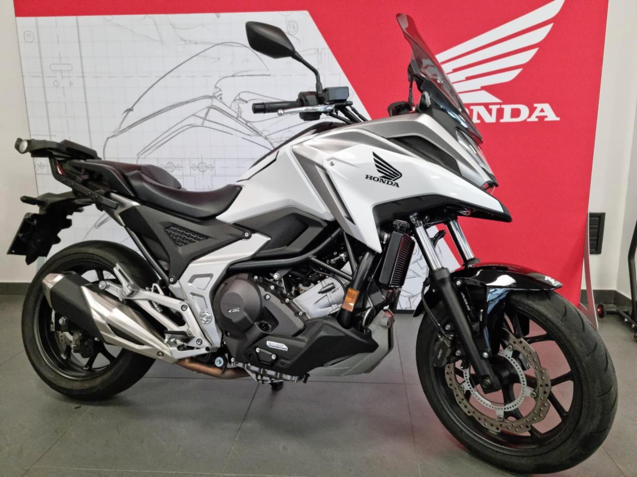 NC 750 X DCT- 2022- 17469 KM