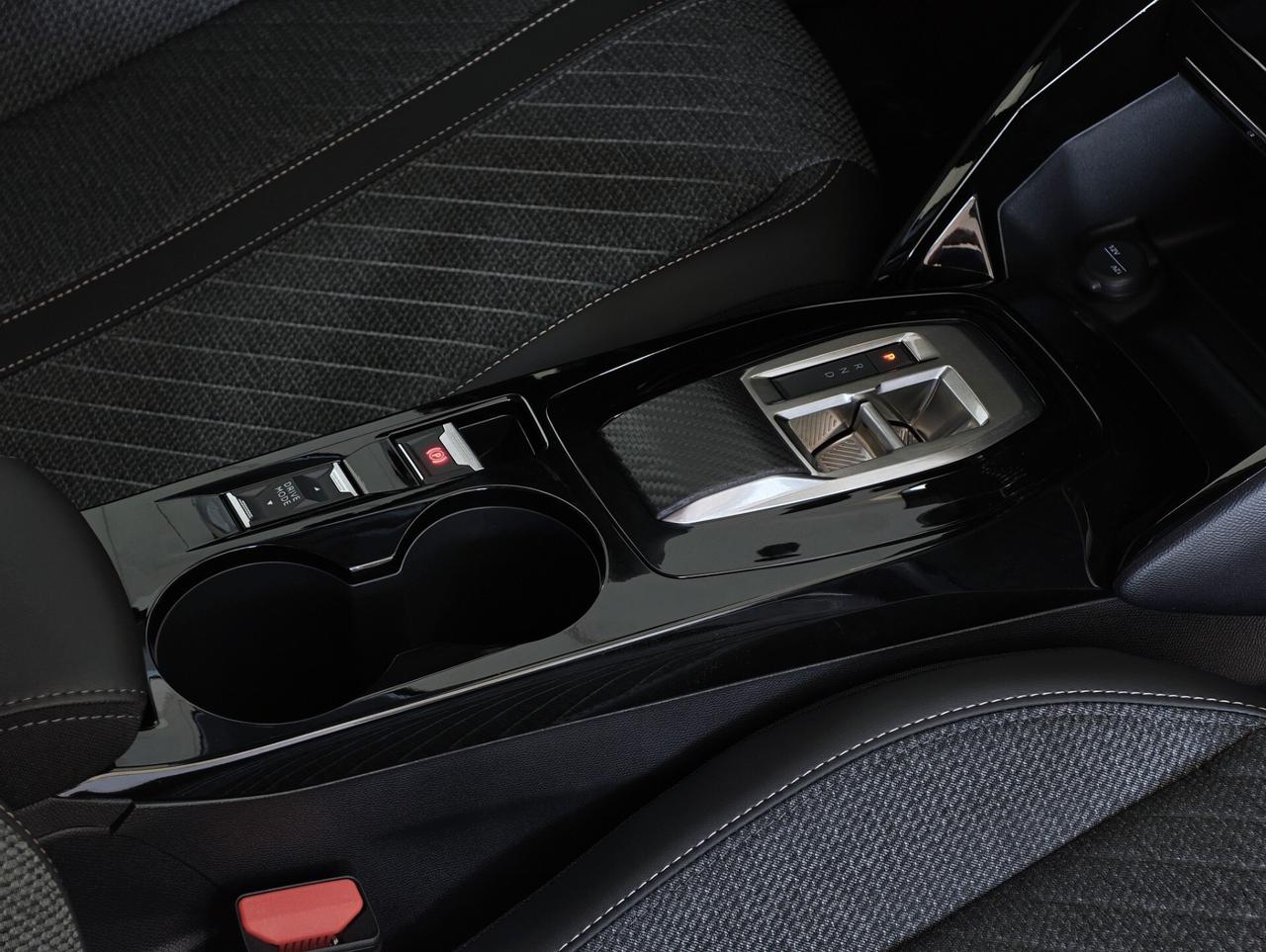 Peugeot 208 Hybrid 110cv Allure Auto 2026