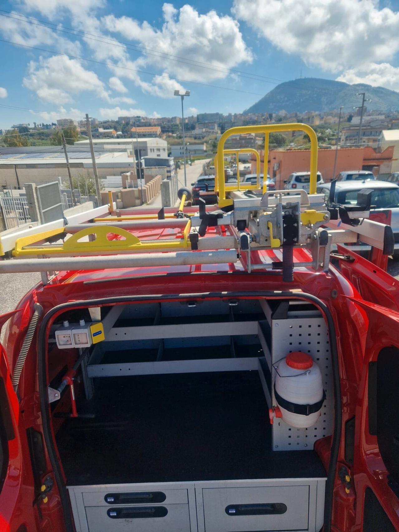 Fiat Fiorino 1.3 MJT 95CV Cargo Adventure