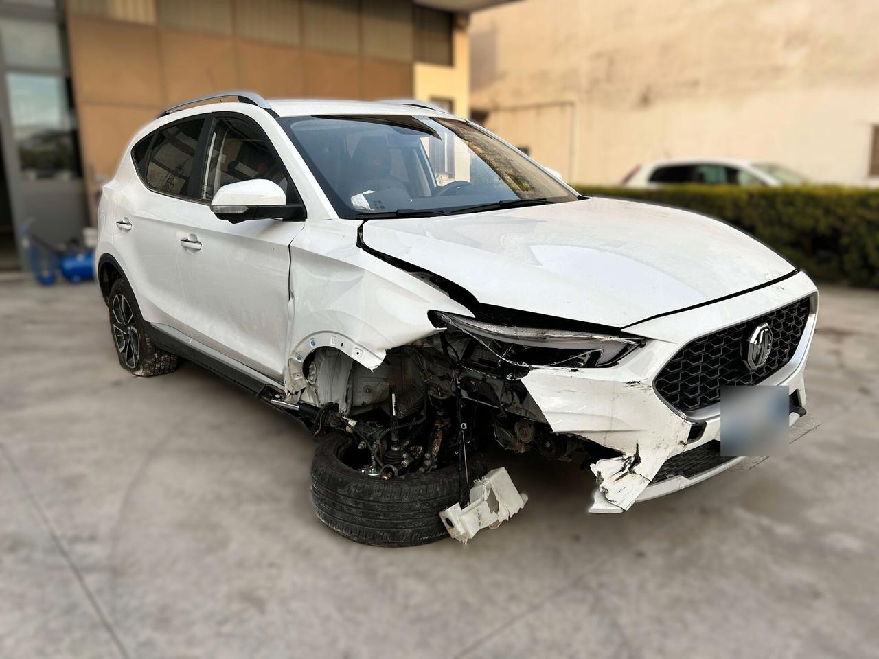 MG ZS 1.5 Benzina 106CV - 2024 Incidentata