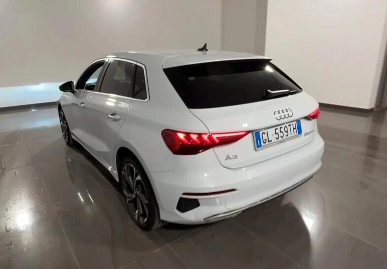 AUDI A3 G-TRON BUSINESS ADVANCED + MATRIX