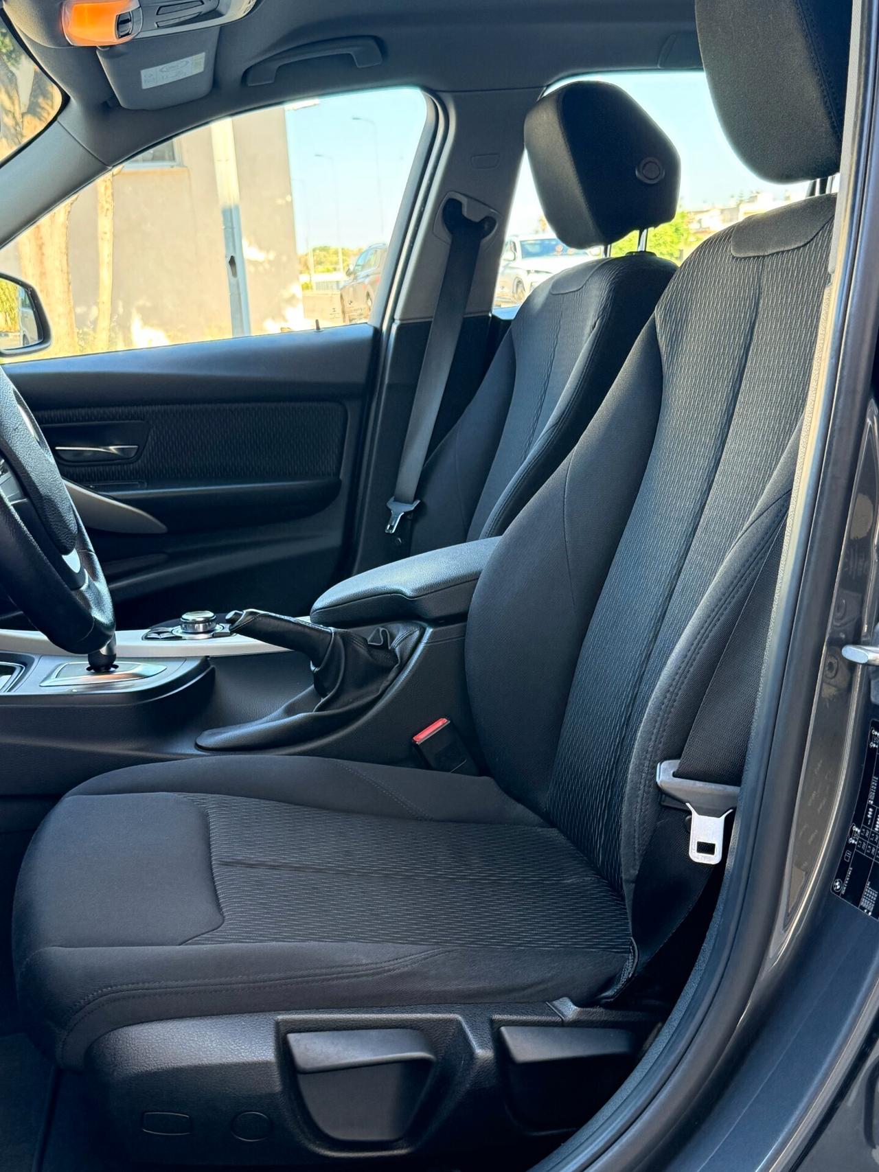 Bmw 320 d Touring Business auto NAVI,LED,BLUETOOTH,ANDROID AUTO,SENSORI DI PACHEGGIO,KM CERTIFICATI!