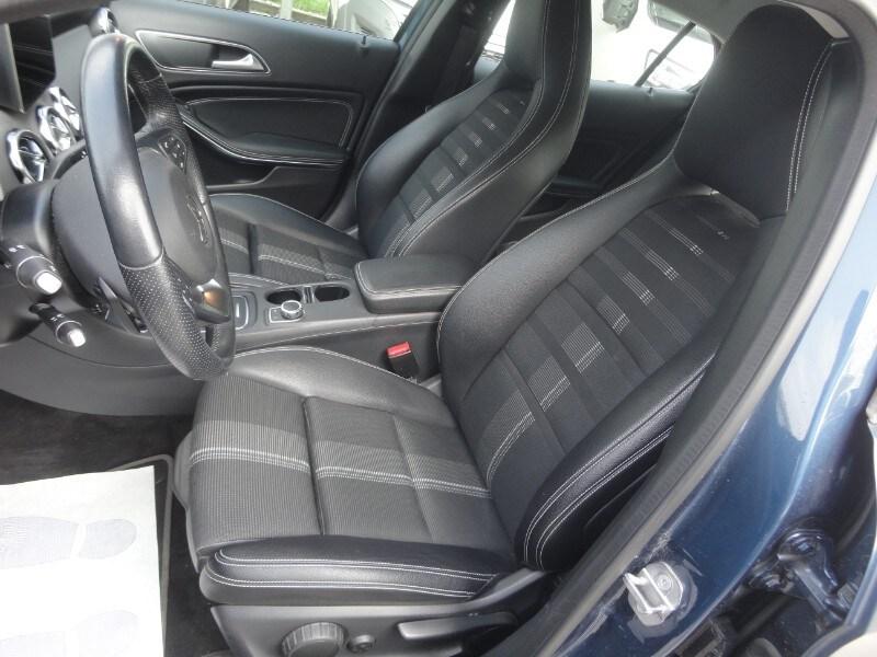 MERCEDES GLA (X156) GLA 200 d Automati...