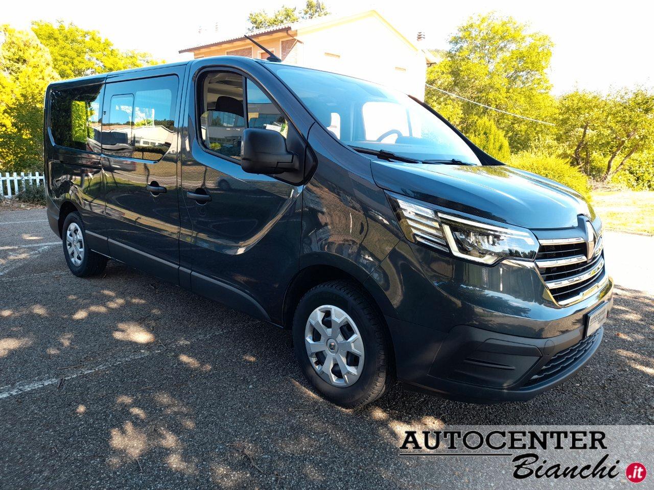 RENAULT Trafic passenger 2.0 Blue dci 150cv L2H1 Zen